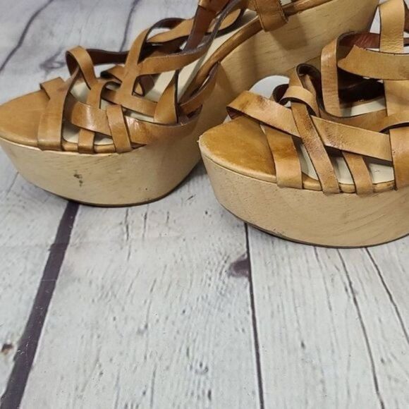 Max Studio Oakey Slingback Wood High Heels - Picture 11 of 13